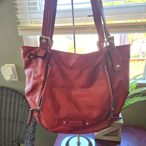 Nine West Large Red with Crocodile Embossed Shoulder Bag - Picture 1 of 8